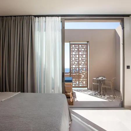 Elegant Suites&villas * Kiotari