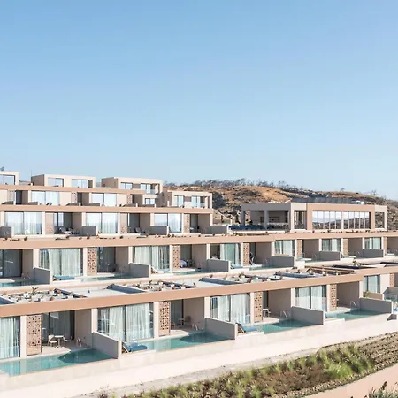 Elegant Suites&villas *