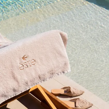 Elegant Suites&villas Hotel *