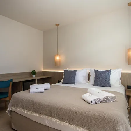 Elegant & 吉奥塔略