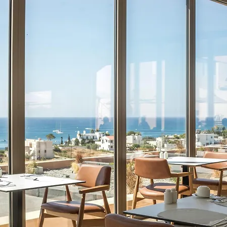 Elegant & 酒店 吉奥塔略