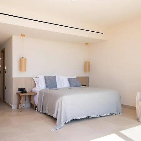 Отель Elegant & Киотари