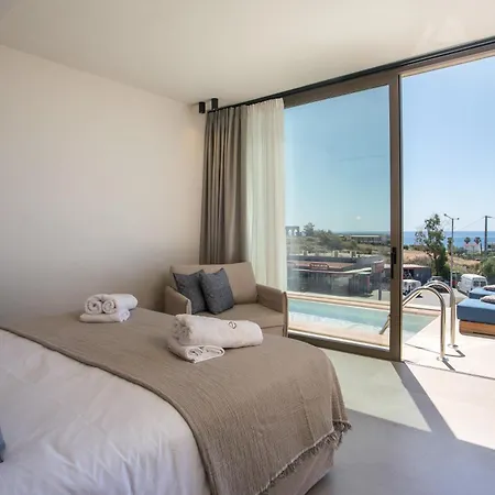 Elegant Suites&villas * Kiotari