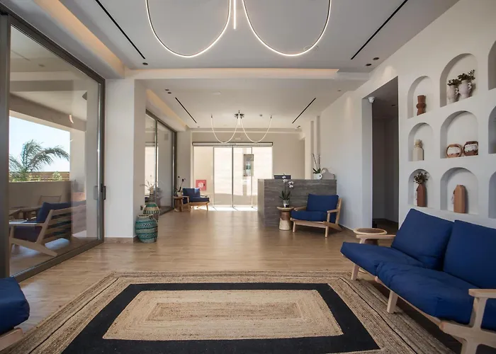 Отель Elegant & Киотари