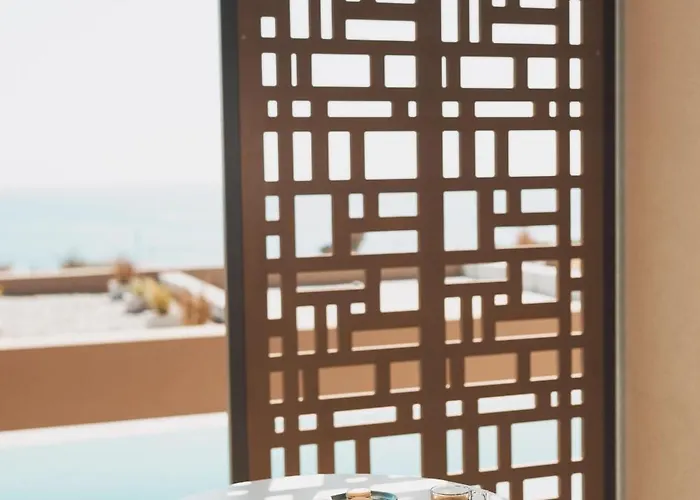 Отель Elegant & Киотари